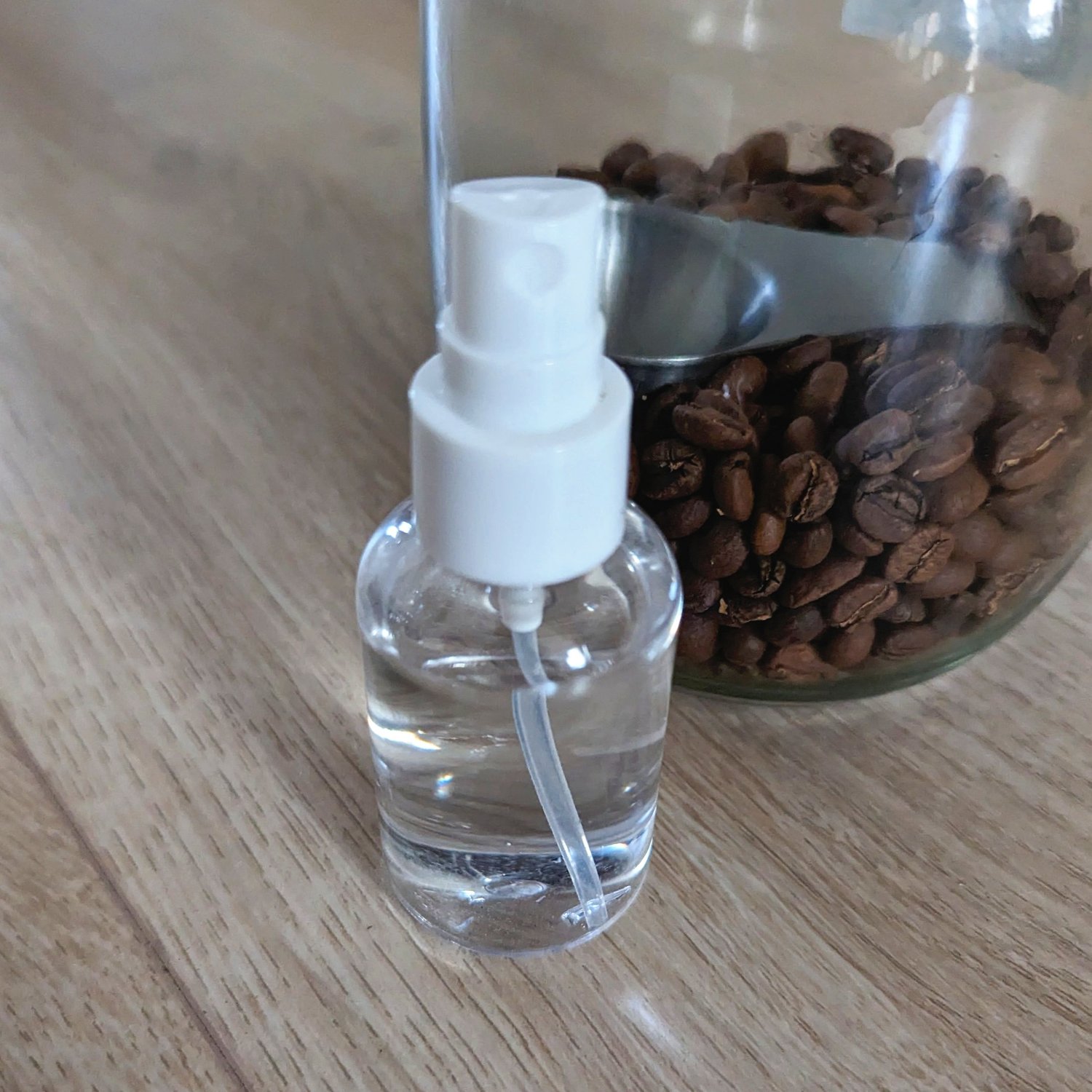 Why Do You Spray Coffee Beans before Grinding